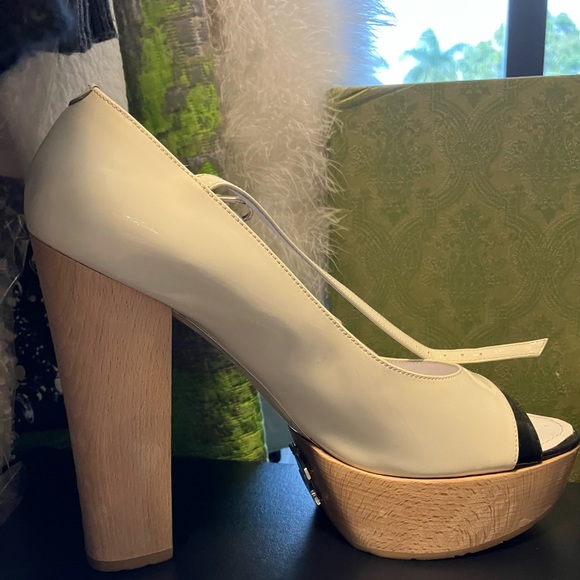 Chanel worn once broken ankle .38 Unique and magnificent. now $300 now $200 - Picture 2 of 15